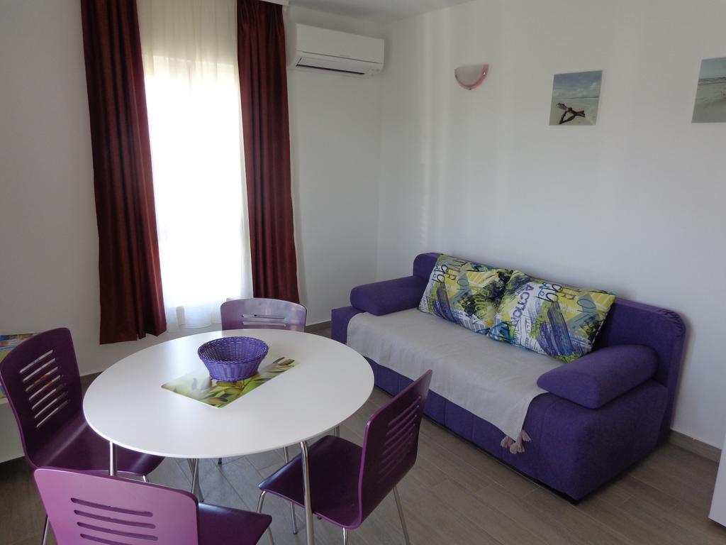 Villa Palas Apartments Rogoznica  Habitación foto
