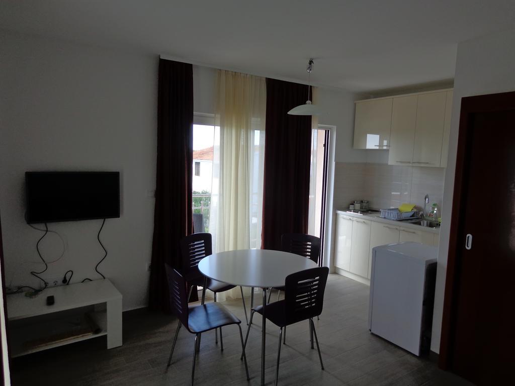 Villa Palas Apartments Rogoznica  Habitación foto