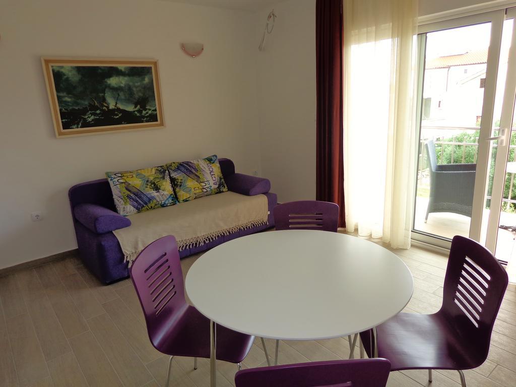 Villa Palas Apartments Rogoznica  Habitación foto